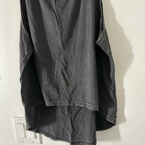 H&M Tank Top - Picture 3 of 6